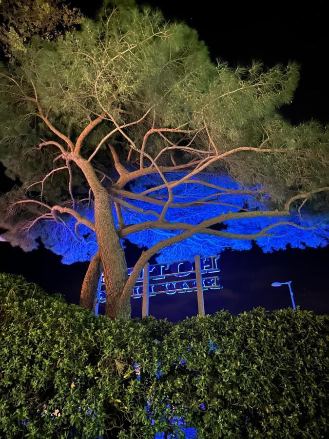 Hotel Beau Rivage Le Lavandou Zewnętrze zdjęcie