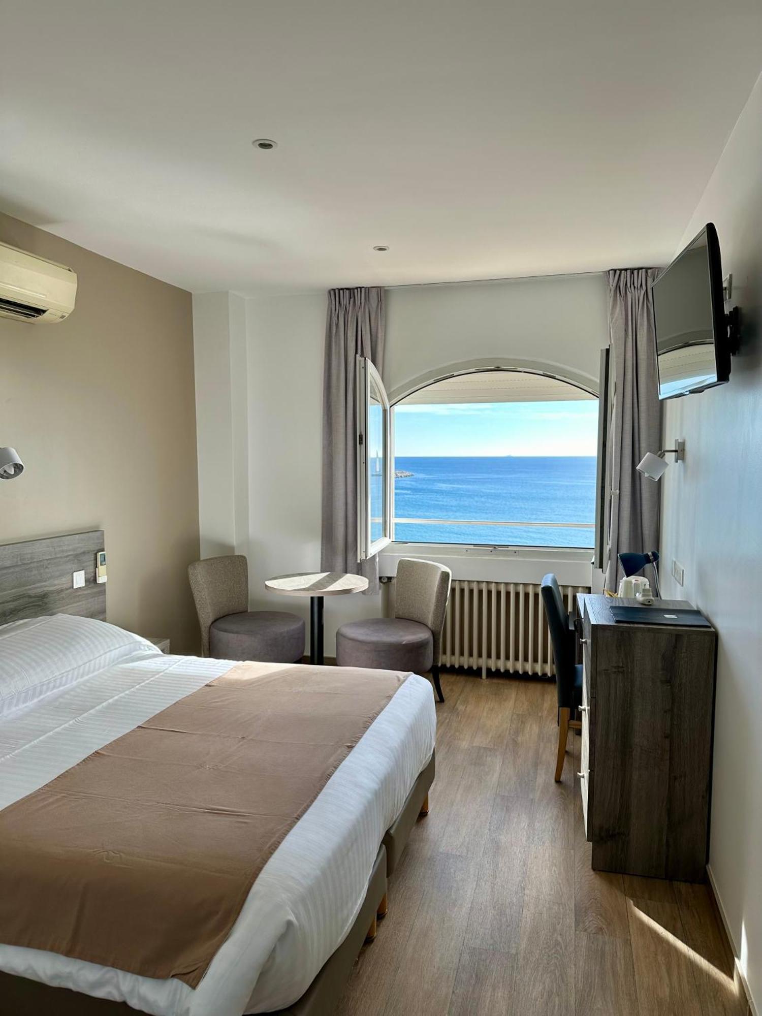 Hotel Beau Rivage Le Lavandou Zewnętrze zdjęcie