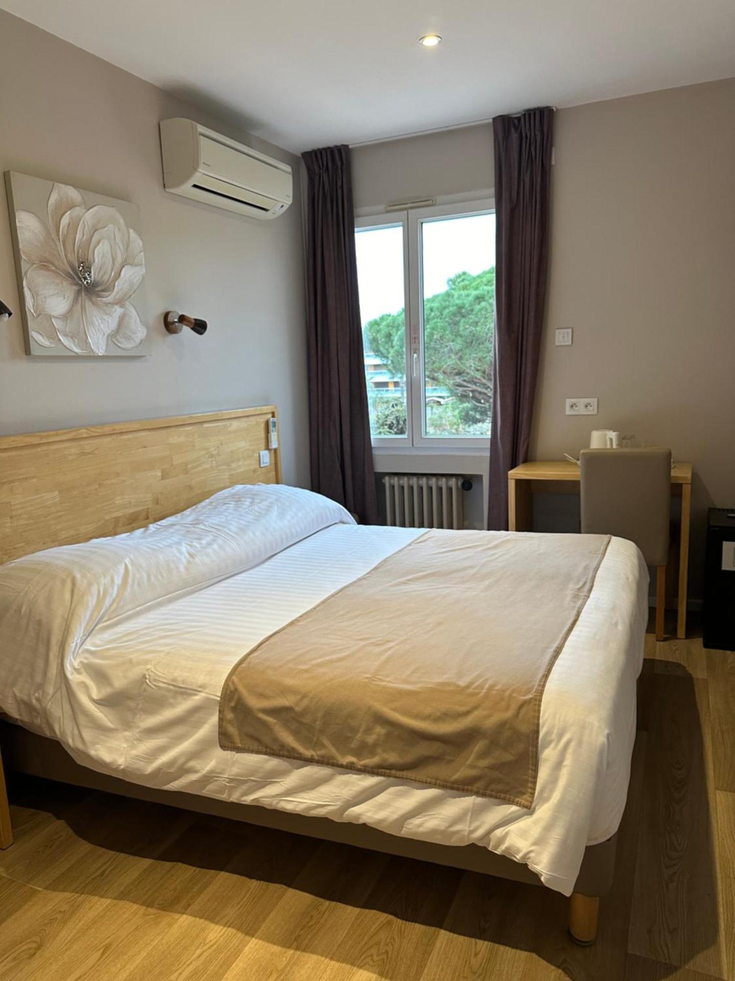 Hotel Beau Rivage Le Lavandou Zewnętrze zdjęcie