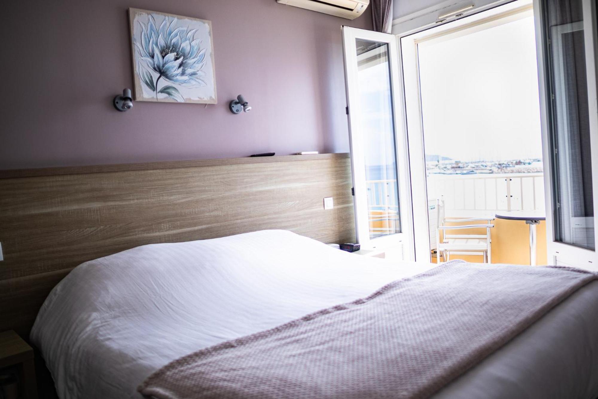 Hotel Beau Rivage Le Lavandou Zewnętrze zdjęcie