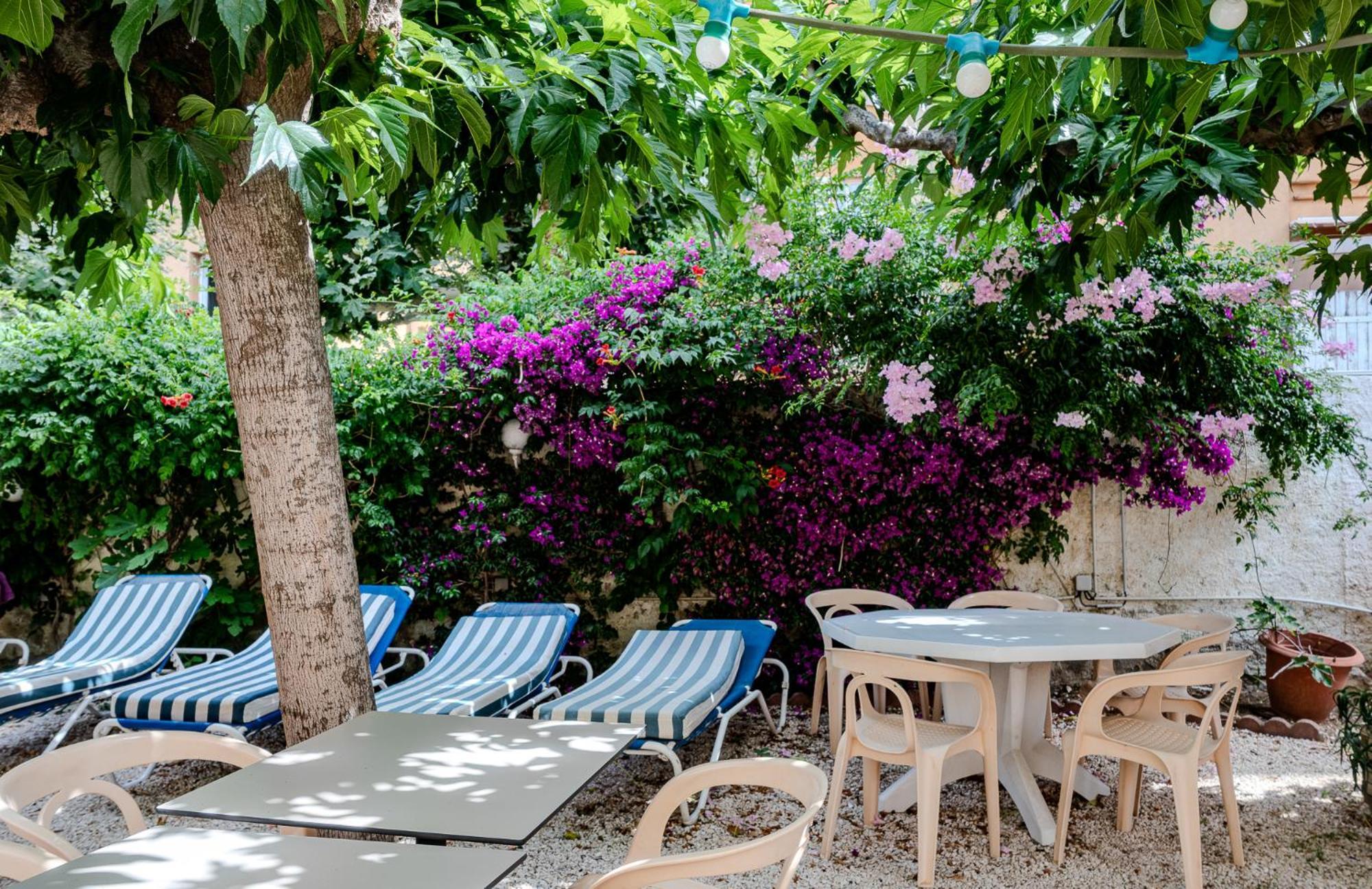 Hotel Beau Rivage Le Lavandou Zewnętrze zdjęcie